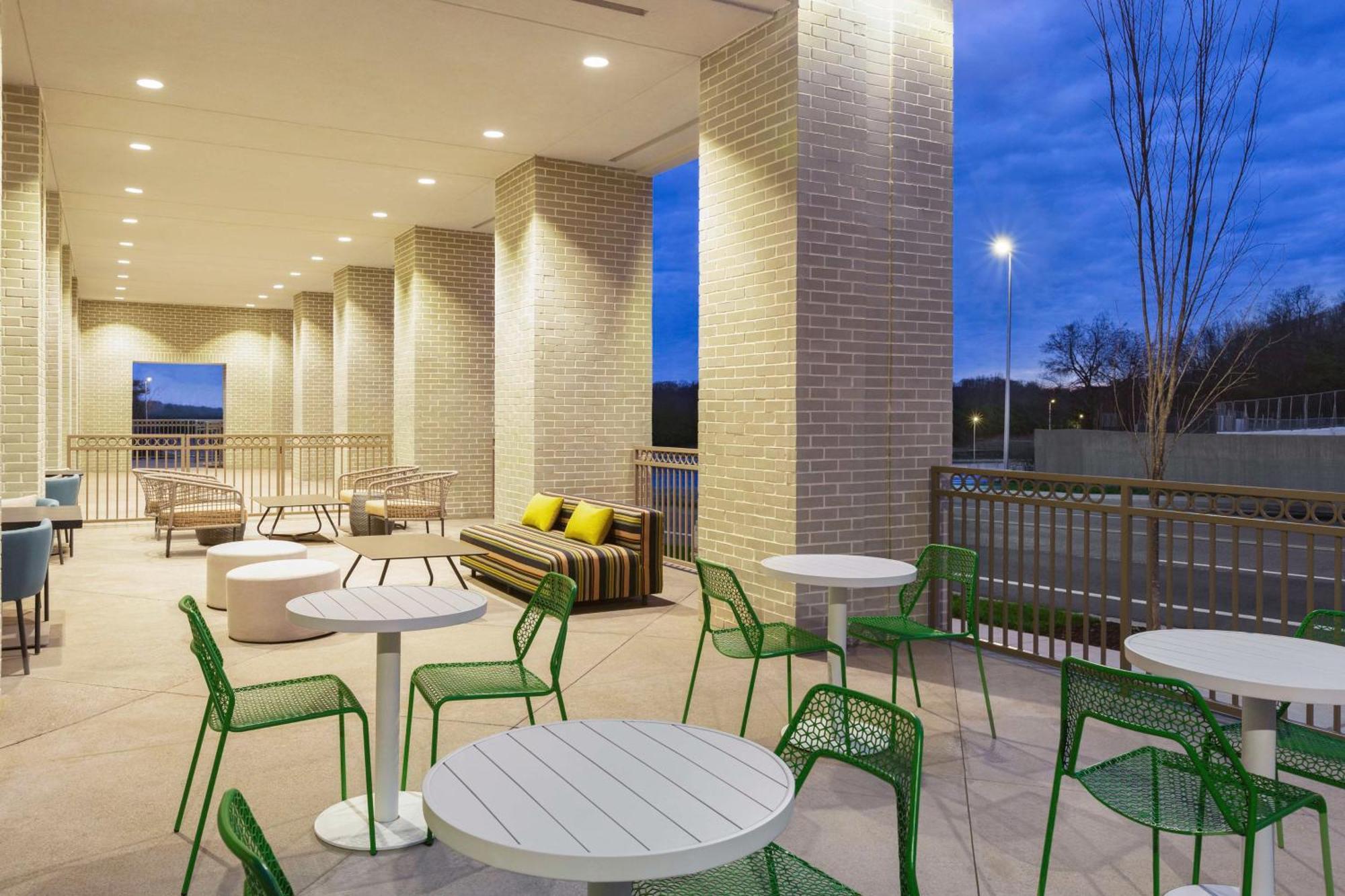 Hilton Garden Inn Nashville West End Avenue מראה חיצוני תמונה